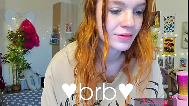 Snapshot of Sunny_Elly chatting on 04-19-26, 06:24 Sunny Elly online show from 04-19-26, 06:24