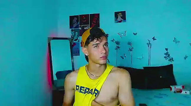 cristofer 988 online show from 02-19-25, 01:40