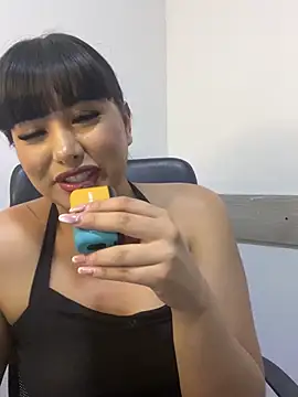 Alexa Miss online show from 03-21-25, 02:28