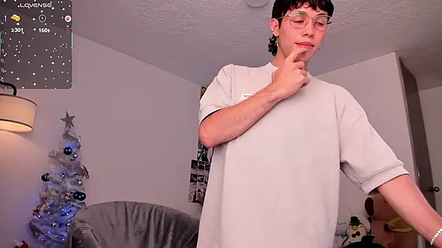 Snapshot of angel_bless19 chatting on 12-16-25, 08:58 angel bless19 online show from 12-16-25, 08:58