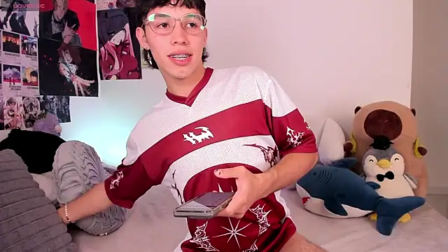 Snapshot of angel_bless19 chatting on 01-06-26, 08:34 angel bless19 online show from 01-06-26, 08:34