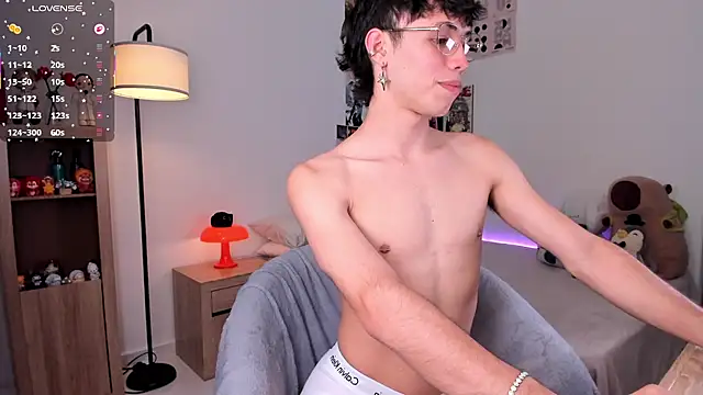 Snapshot of angel_bless19 chatting on 01-09-26, 08:43 angel bless19 online show from 01-09-26, 08:43