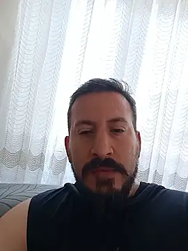 Snapshot of Karizmatikman chatting on 05-16-26, 10:01 Karizmatikman online show from 05-16-26, 10:01