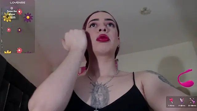 Snapshot of Sexybitchxx_ chatting on 03-15-25, 08:32 Sexybitchxx online show from 03-15-25, 08:32