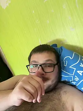 Snapshot of wulfgar5677 chatting on 05-16-26, 03:33 wulfgar5677 online show from 05-16-26, 03:33