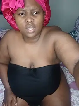 queenxdede online show from 05-18-26, 04:07
