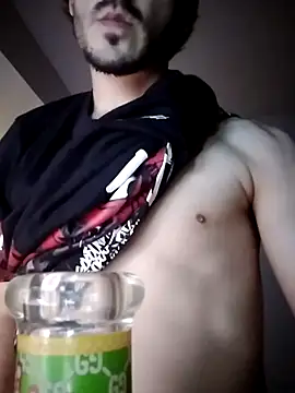 Snapshot of helloongg chatting on 11-04-25, 06:01 helloongg online show from 11-04-25, 06:01