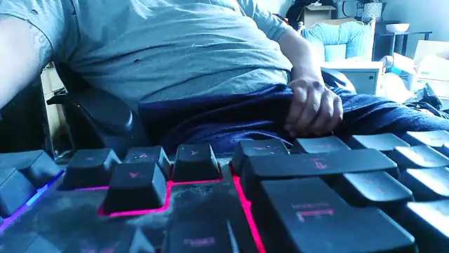 slickwill123 online show from 04-17-26, 08:56