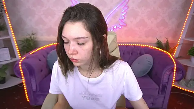 Snapshot of Cherry_Wipe chatting on 01-28-25, 01:59 Cherry Wipe online show from 01-28-25, 01:59