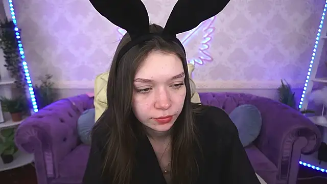 Snapshot of Cherry_Wipe chatting on 02-23-25, 05:07 Cherry Wipe online show from 02-23-25, 05:07