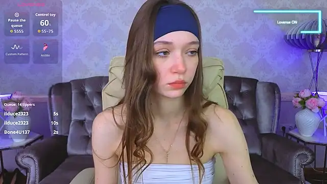 Snapshot of Cherry_Wipe chatting on 10-18-25, 06:05 Cherry Wipe online show from 10-18-25, 06:05