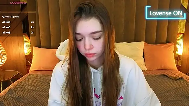 Snapshot of Cherry_Wipe chatting on 11-16-25, 07:25 Cherry Wipe online show from 11-16-25, 07:25