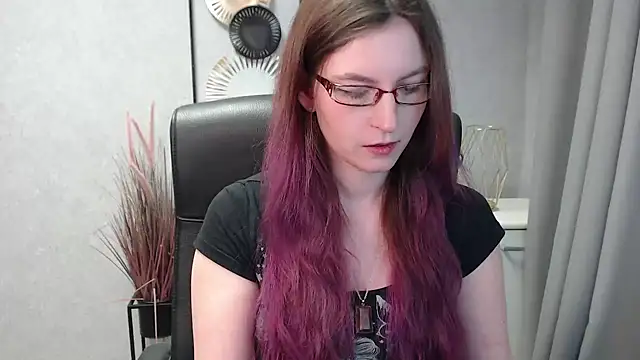 emmaxDelight online show from 01-26-25, 10:45