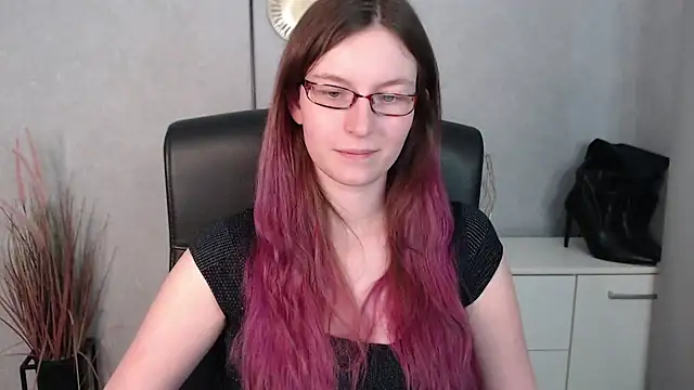 emmaxDelight online show from 02-14-25, 12:36