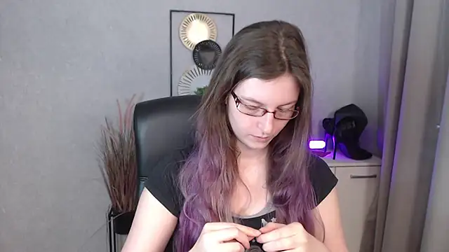 emmaxDelight online show from 09-19-25, 05:31