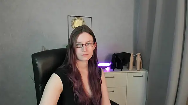 emmaxDelight online show from 04-10-26, 05:50