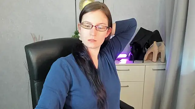 Snapshot of emmaxDelight chatting on 07-14-26, 10:21 emmaxDelight online show from 07-14-26, 10:21