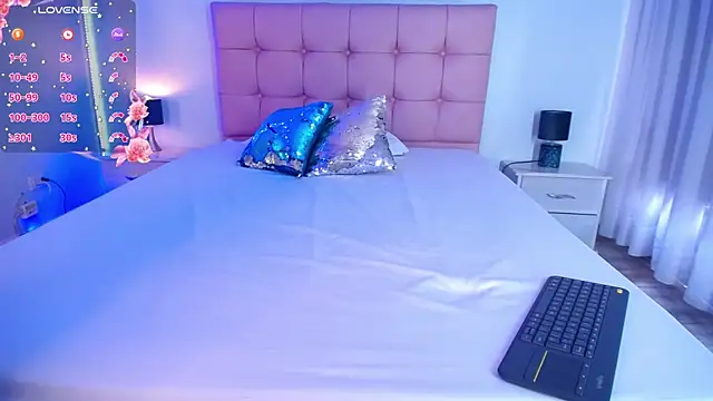 Snapshot of zoe_jones13 chatting on 02-05-25, 02:59 zoe jones13 online show from 02-05-25, 02:59