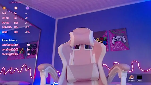 Snapshot of zoe_jones13 chatting on 03-17-25, 09:55 zoe jones13 online show from 03-17-25, 09:55