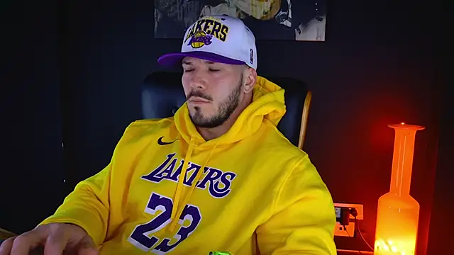 AngeloEric online show from 02-03-25, 10:58