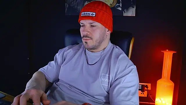 AngeloEric online show from 02-09-25, 06:58