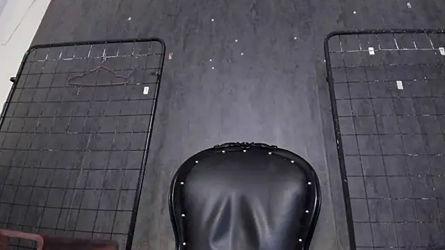 Carolina Arias online show from 11-15-25, 06:26