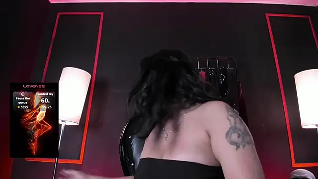 Carolina Arias online show from 04-04-26, 07:44