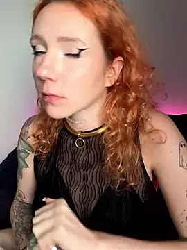 Snapshot of alt_cutie chatting on 10-15-25, 03:23 alt cutie online show from 10-15-25, 03:23