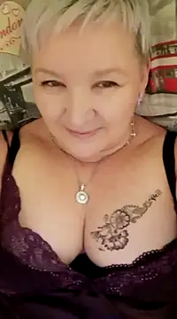 Snapshot of ForgetMeNot50 chatting on 01-10-25, 06:49 ForgetMeNot50 online show from 01-10-25, 06:49