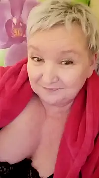 Snapshot of ForgetMeNot50 chatting on 01-16-25, 11:37 ForgetMeNot50 online show from 01-16-25, 11:37