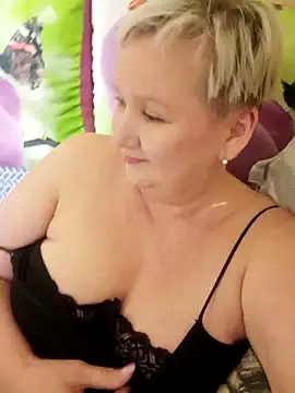 Snapshot of ForgetMeNot50 chatting on 02-08-25, 11:02 ForgetMeNot50 online show from 02-08-25, 11:02