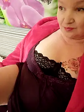 Snapshot of ForgetMeNot50 chatting on 02-18-25, 11:52 ForgetMeNot50 online show from 02-18-25, 11:52