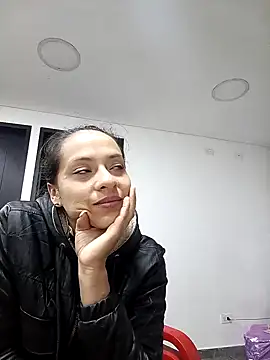 Snapshot of loren3124 chatting on 12-13-24, 07:25 loren3124 online show from 12-13-24, 07:25