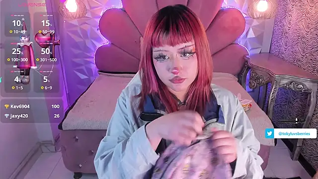 toky doll online show from 03-20-25, 12:08