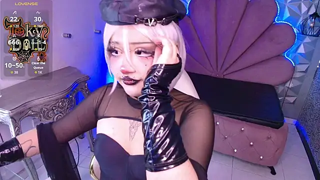 toky doll online show from 10-24-25, 09:33