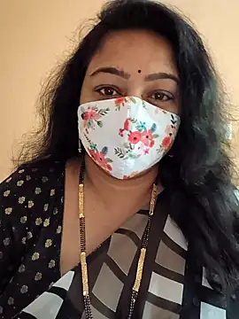 neelu-hoty online show from 02-09-25, 07:38