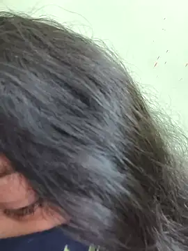 neelu-hoty online show from 10-27-25, 08:29