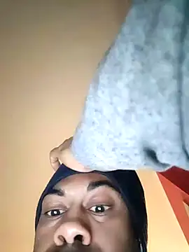 Snapshot of MetalAnalysis3 chatting on 12-17-25, 03:40 MetalAnalysis3 online show from 12-17-25, 03:40