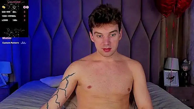 ArthurWhitee online show from 02-09-25, 03:53