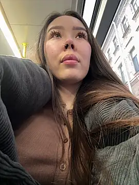 Asian Asami online show from 02-05-25, 01:44