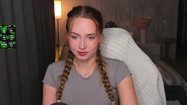 Snapshot of YaraKroft_ chatting on 07-26-26, 12:12 YaraKroft online show from 07-26-26, 12:12