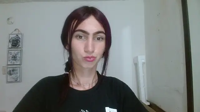 Snapshot of SexyTokio4 chatting on 02-06-25, 02:26 SexyTokio4 online show from 02-06-25, 02:26