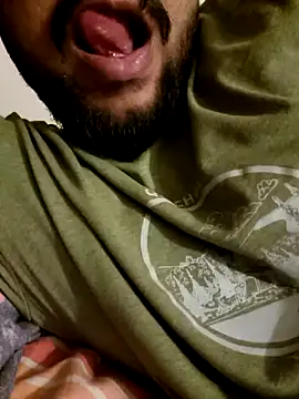 Snapshot of yourdreamman0705 chatting on 12-15-24, 06:59 yourdreamman0705 online show from 12-15-24, 06:59