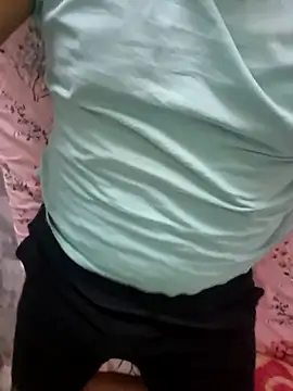 Snapshot of yourdreamman0705 chatting on 01-24-25, 10:43 yourdreamman0705 online show from 01-24-25, 10:43