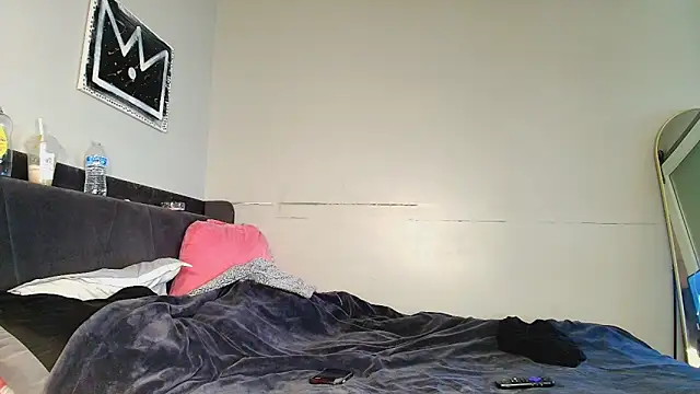 Snapshot of Naomiruty chatting on 01-10-26, 04:47 Naomiruty online show from 01-10-26, 04:47