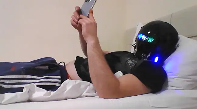 Snapshot of paul_daniel chatting on 01-19-25, 04:57 paul daniel online show from 01-19-25, 04:57