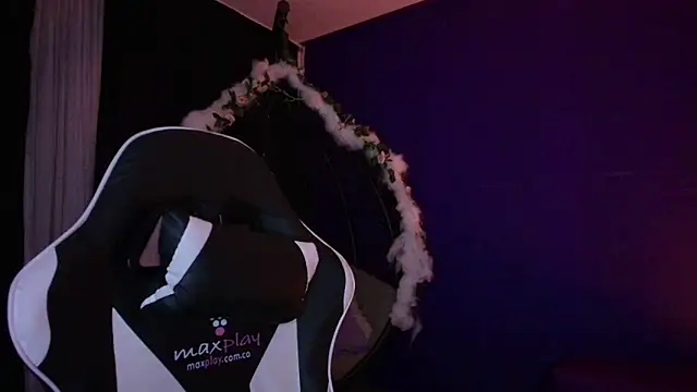 vanelope11 online show from 09-21-25, 02:57