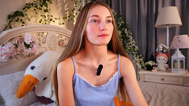 MonaEldon online show from 11-11-25, 04:12