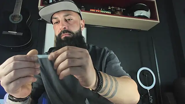 axxelrich  online show from 02-04-25, 06:14