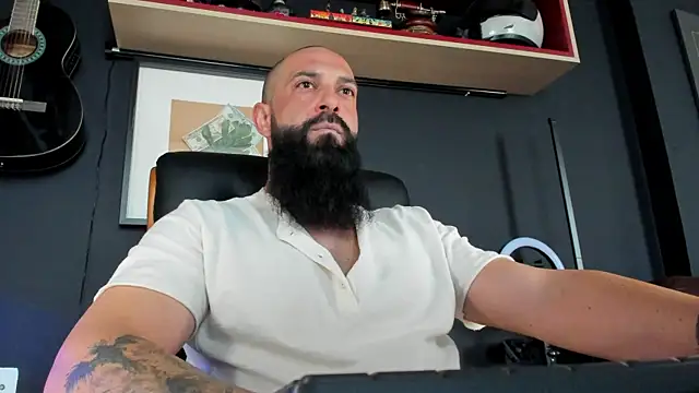 axxelrich  online show from 02-05-25, 08:32